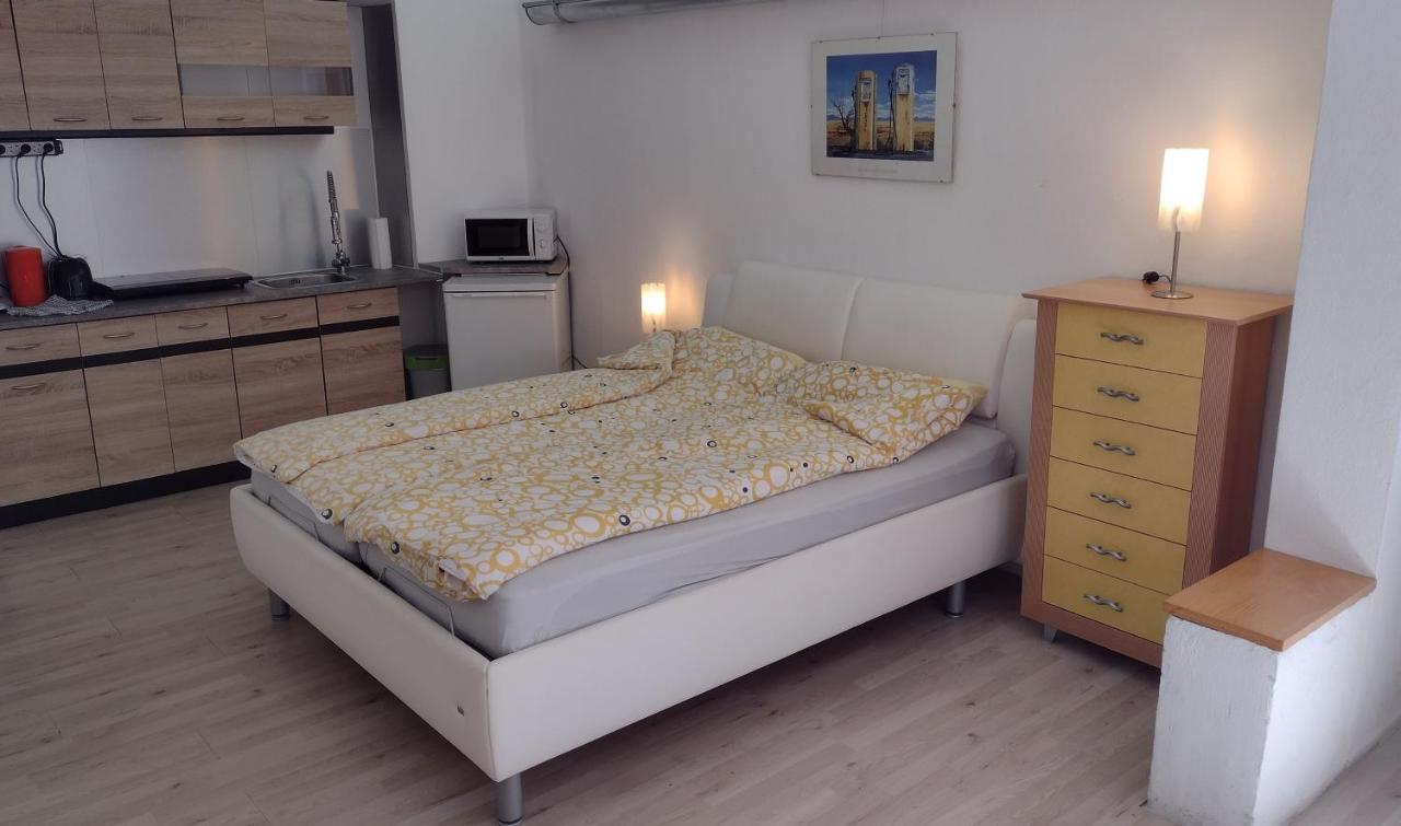 Kleines Gemuetliches Apartment In Zentraler Lage Prien am Chiemsee Dış mekan fotoğraf
